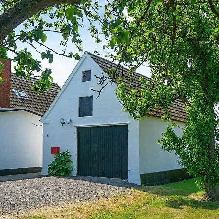 Quaint Holiday In Bornholm With Terrace Casa vacanze Neksø